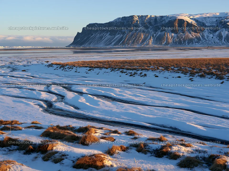 Snowbound meadow with mountains and snow-covered landscape – stock pictures 9174x6866